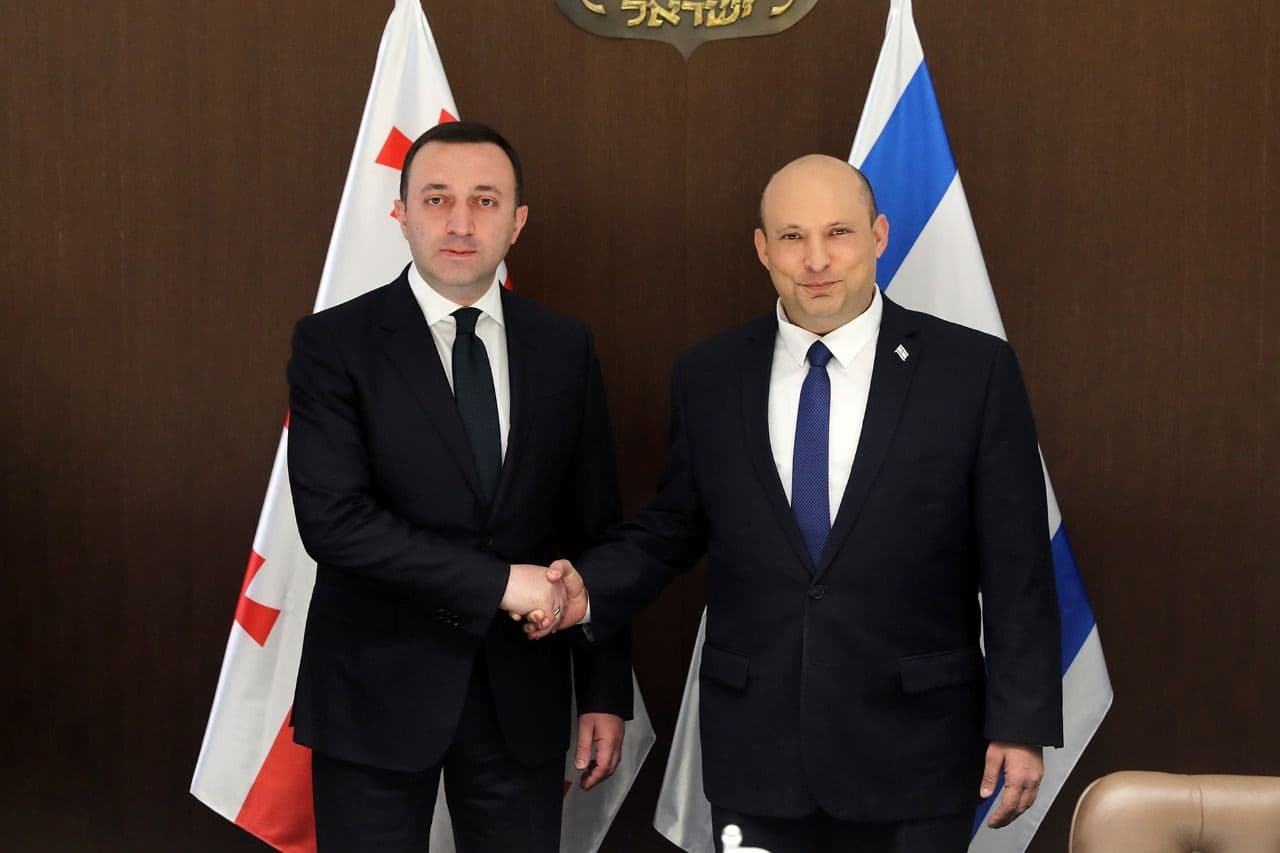 Frontnews image description