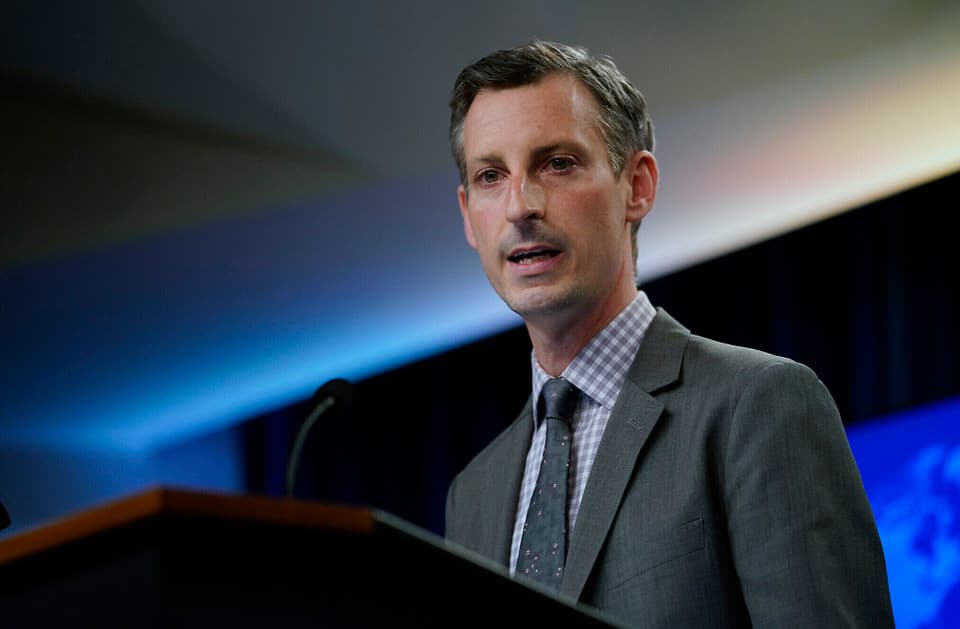 ნედ პრაისი – თუ რუსეთს სერიოზულად სურს მშვიდობის დამყარება, ის გაიყვანდა თავის ჯარებს უკრაინის სუვერენული ტერიტორიიდან