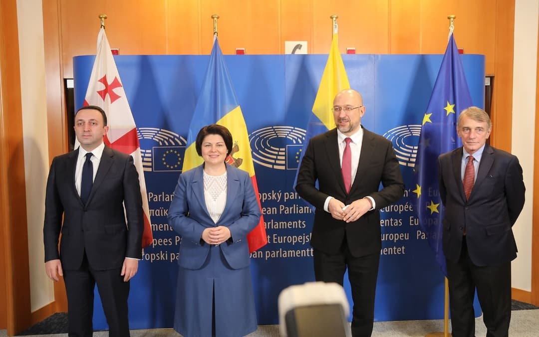საქართველოს, უკრაინისა და მოლდოვას პრემიერ-მინისტრები ევროპარლამენტის პრეზიდენტს შეხვდნენ
