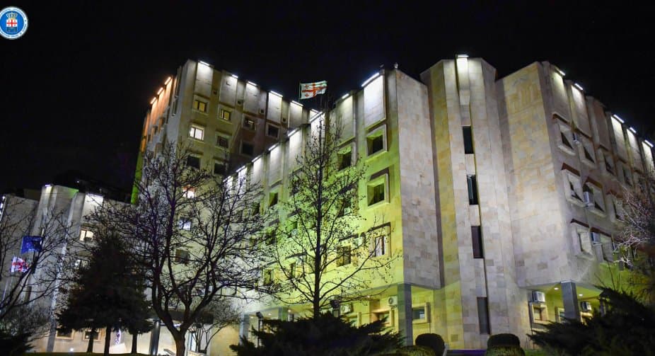 ძებნა გამოცხადდა პირზე, რომელსაც არასრულწლოვანი დისშვილის გაუპატიურებისთვის 20-წლიანი პატიმრობა მიუსაჯეს