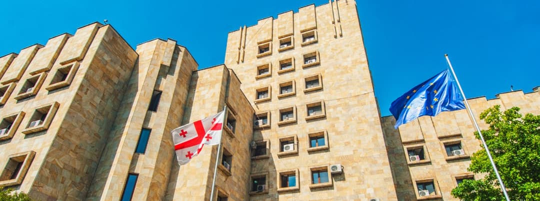 სასამართლომ “ქურდული სამყაროს“ წევრობასა და მხარდაჭერაში ბრალდებული 6 პირი დამნაშავედ ცნო