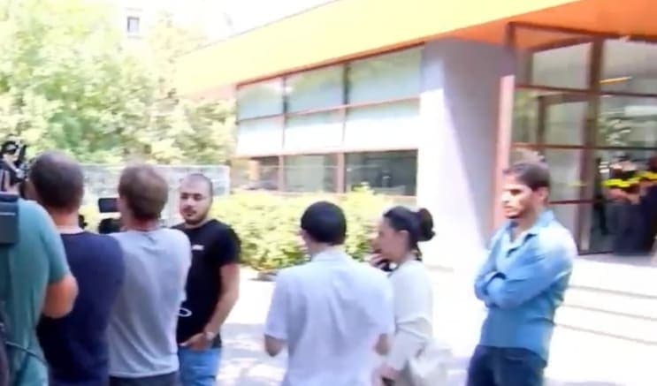 Frontnews image description