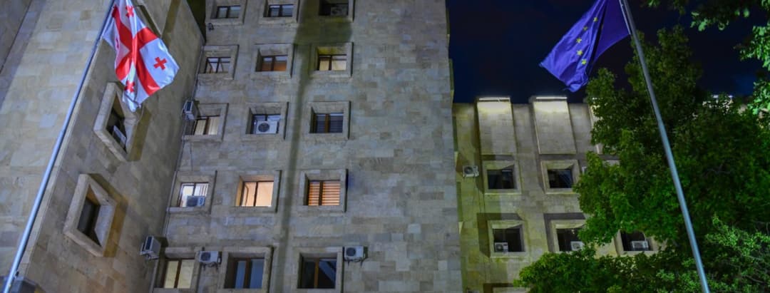 სოფელ აკურაში მომხდარი მკვლელობის და მკვლელობის მცდელობის ფაქტზე ერთ პირს ბრალდება დაუსწრებლად წარედგინა