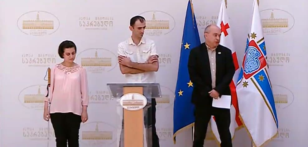 Frontnews image description