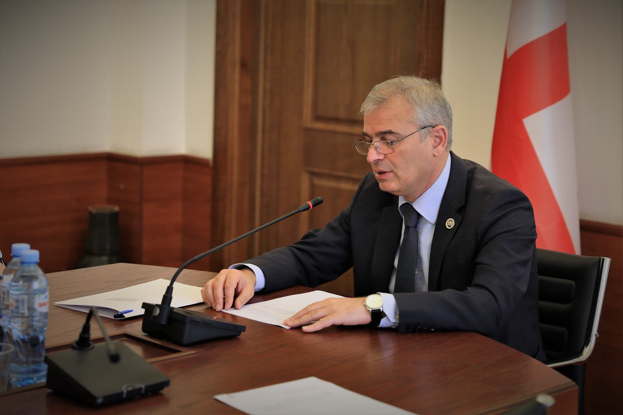 Frontnews image description