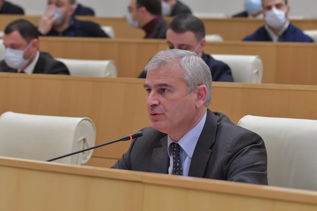 ირაკლი ქადაგიშვილი – ვენეციის კომისიის რეკომენდაციები სიტყვა-სიტყვით შევასრულეთ, სანქციების დაწესების საშიშროება არ არსებობს