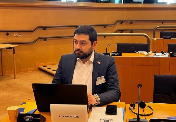 Frontnews image description