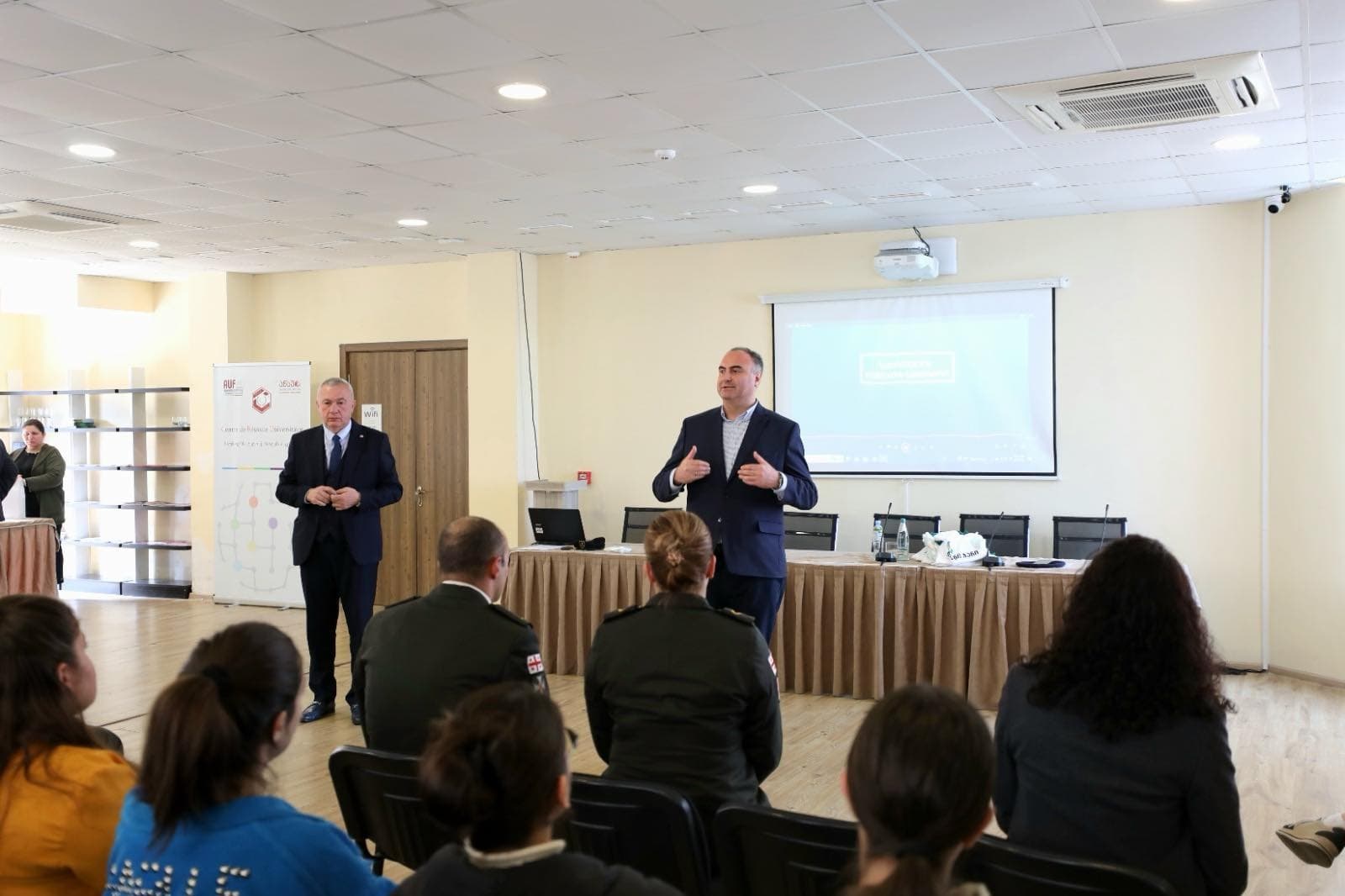 Frontnews image description