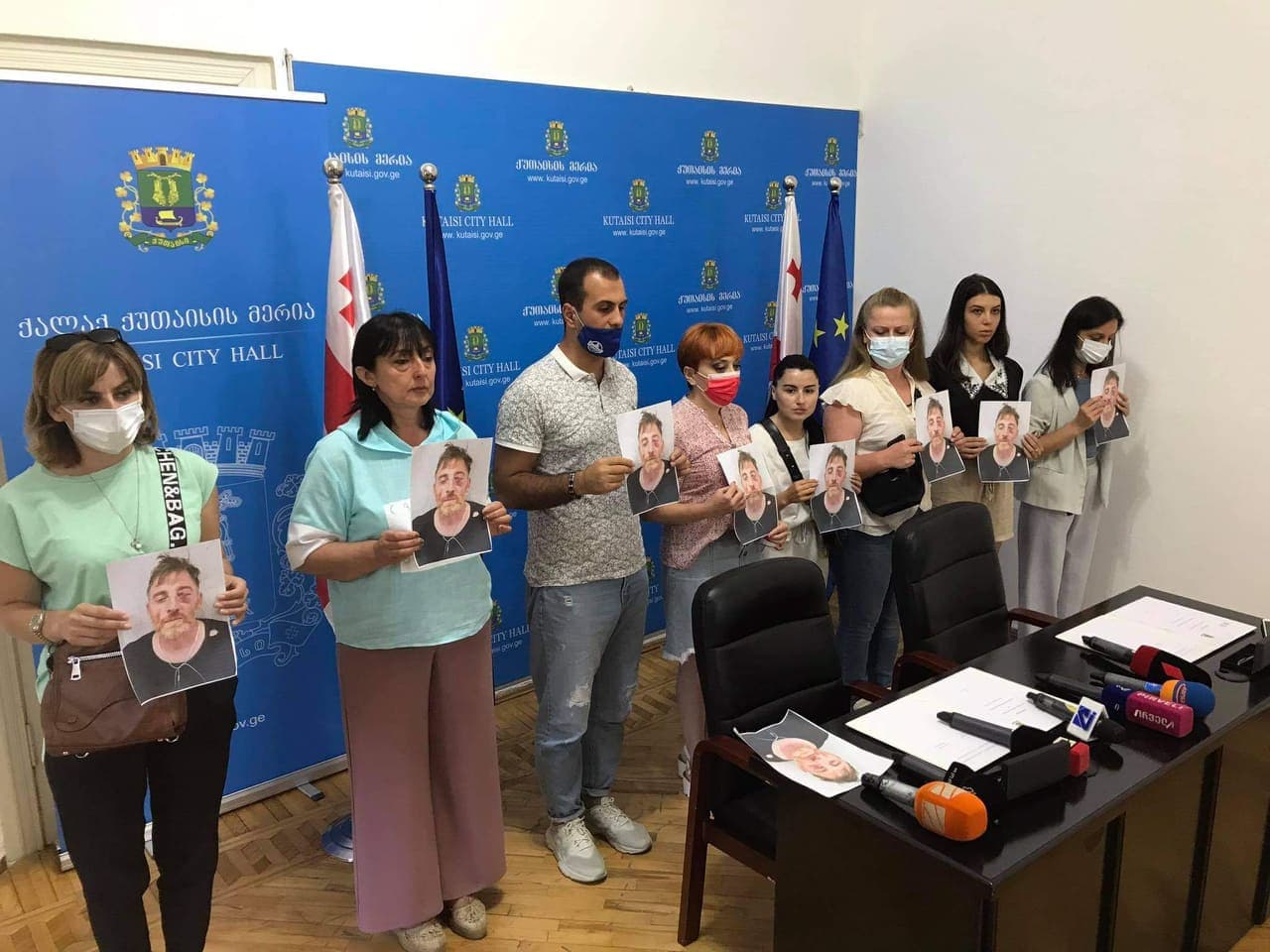 Frontnews image description