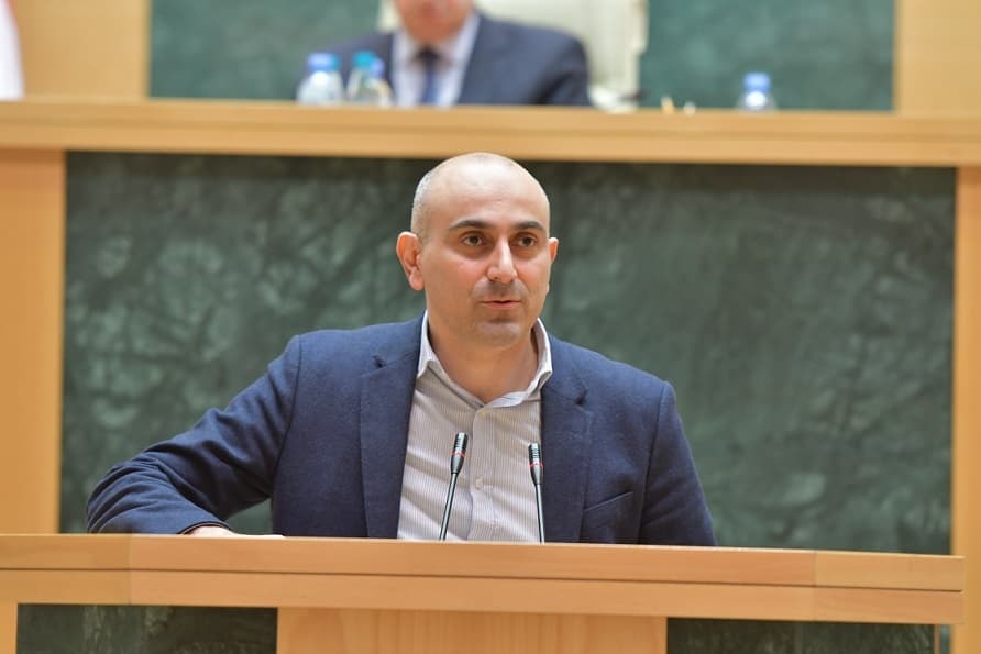 სანდრო რაქვიაშვილი – არ მესმის, პრეზიდენტი თავის თავზე ასეთ ინიციატივას რატომ იღებს ისე, რომ არავის ელაპარაკება