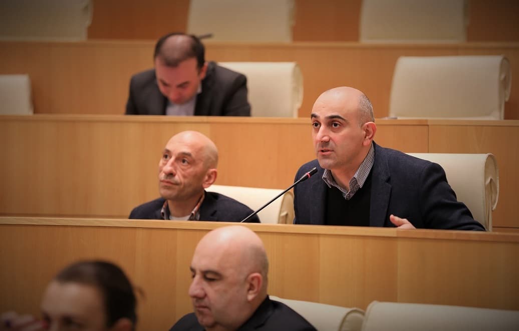 სანდრო რაქვიაშვილი – 29 აპრილს, პარლამენტის წინ აქციის დაგეგმვით “ქართული ოცნება” საკუთარ თავს კომფორტს შეუქმნის