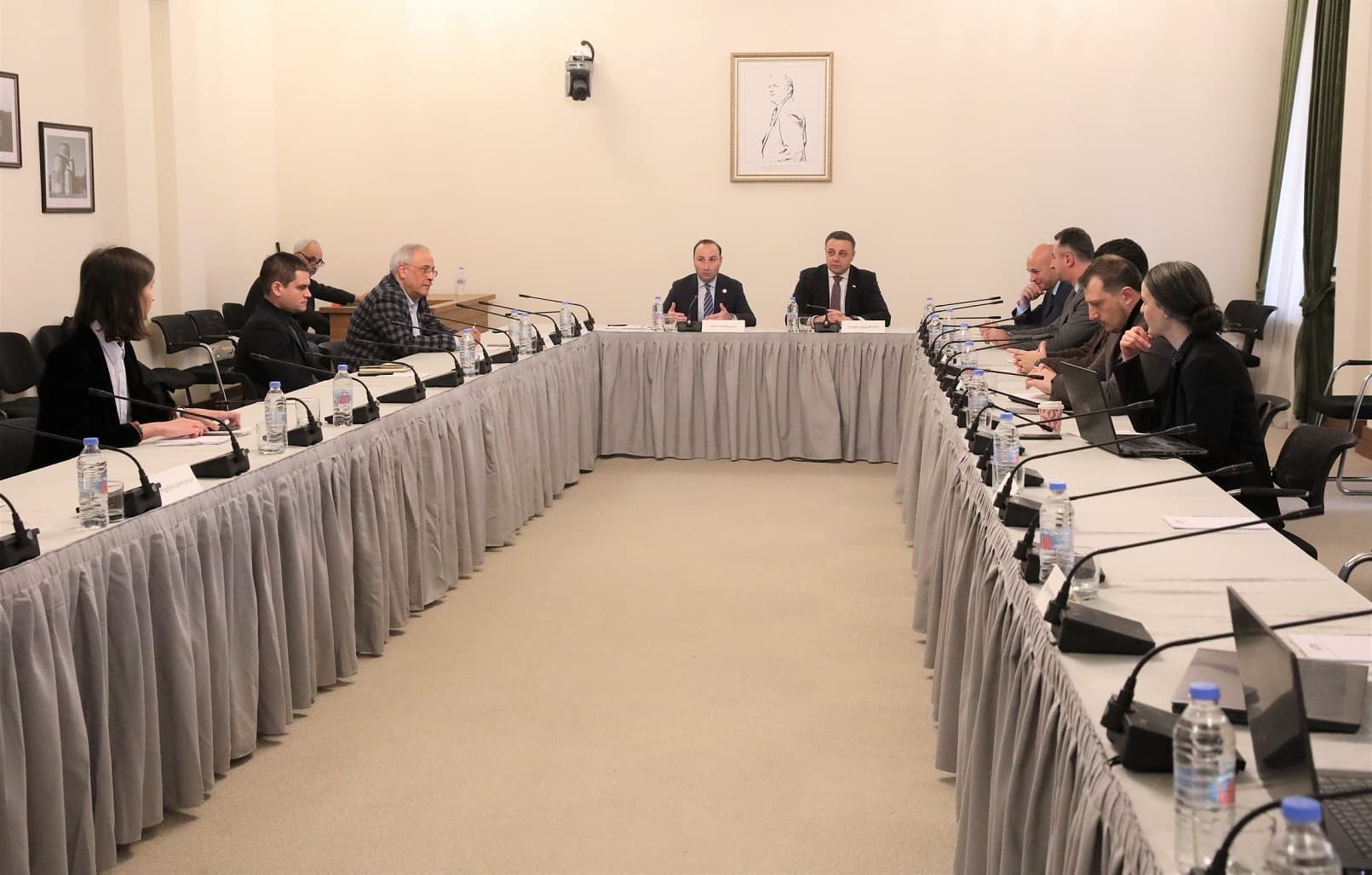 Frontnews image description