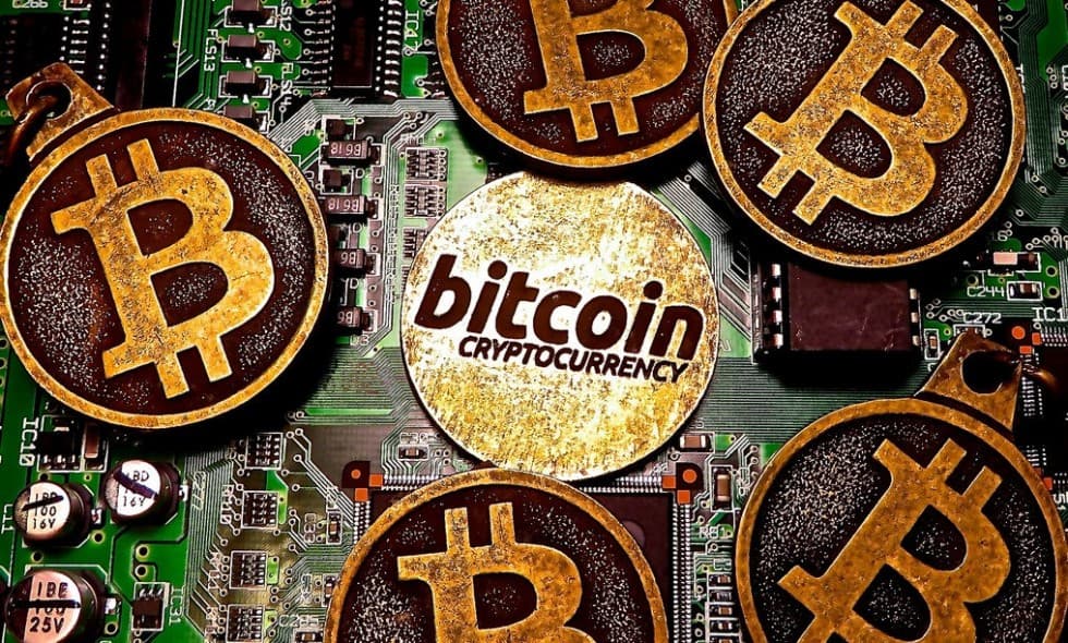 Analyst Told What Cryptocurrency Can Replace Bitcoin