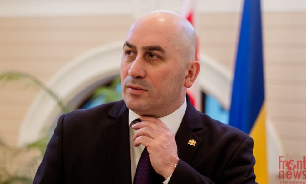 საქართველომ უკრაინიდან ელჩი გელა დუმბაძე გამოიწვია