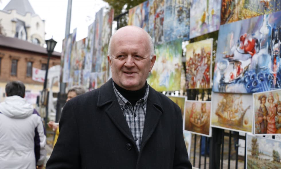 Frontnews image description