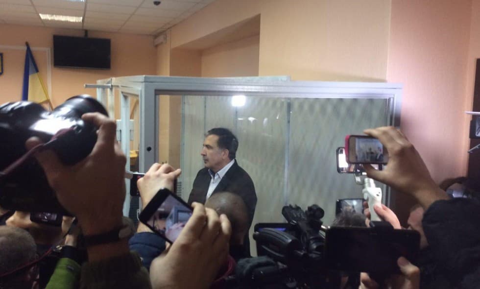 დერევიანკო აცხადებს, რომ დეპუტატები სააკაშვილს თავდებში უდგებიან