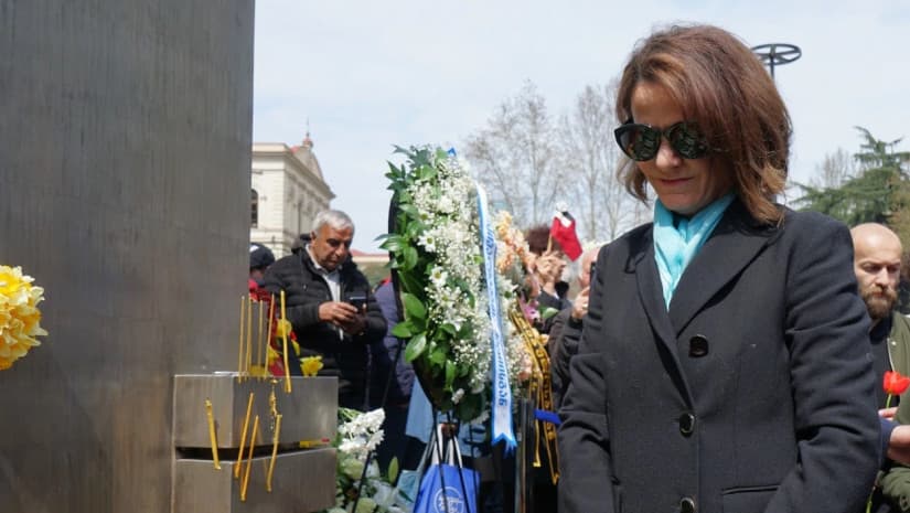 Frontnews image description