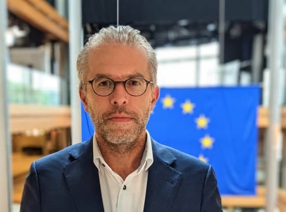 ტეის როიტენი – საქართველოს ხელისუფლება დიდ საფრთხეში აყენებს ევროპულ მომავალს