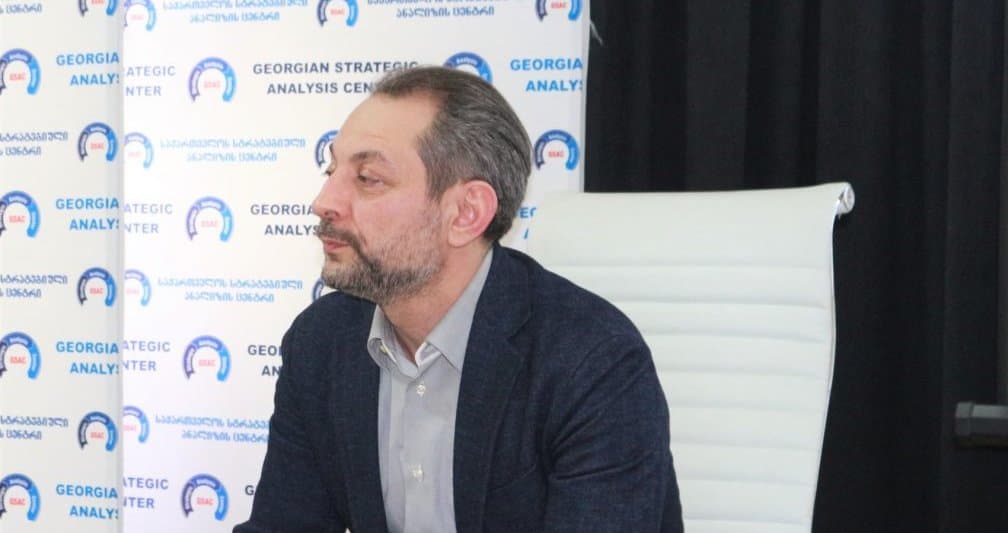 გიორგი რუხაძე – მათი ოჯახის წევრები ზოგ შემთხვევაში პირდაპირ და ზოგ შემთხვევაში ირიბად, გახდებიან მეორადი სანქციების სამიზნეები