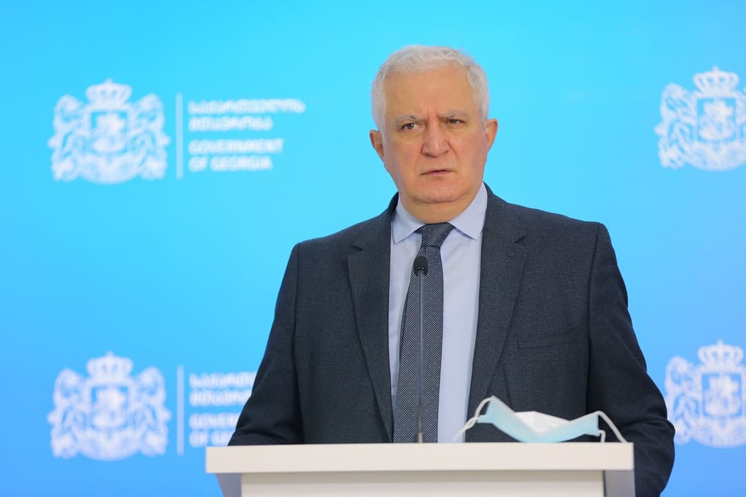 ამირან გამყრელიძე – არსებობს თეორია, რომ შესაძლოა, “ომიკრონი“ გახდეს პანდემიის დასასრულის დასაწყისი, მაგრამ ამას მარტივად ნუ შევხედავთ