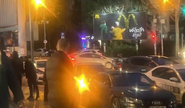 ცინცაძის ქუჩაზე ნიღბიანი პირი თიბისი ბანკის ფილიალში შეიჭრა