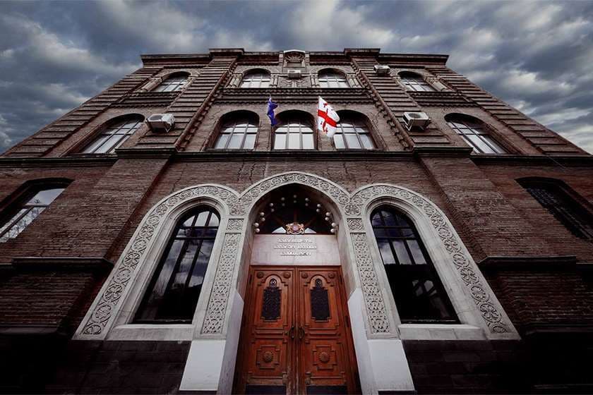 Frontnews image description