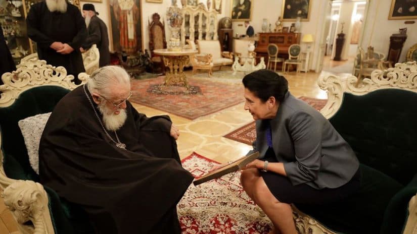 Frontnews image description