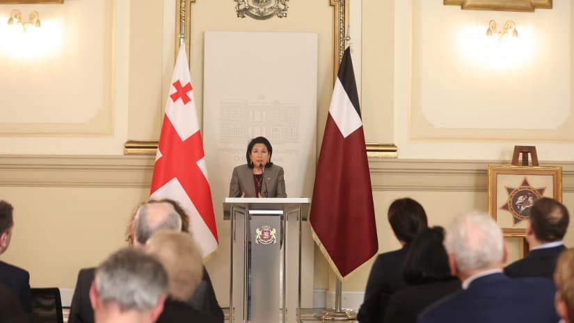 Frontnews image description