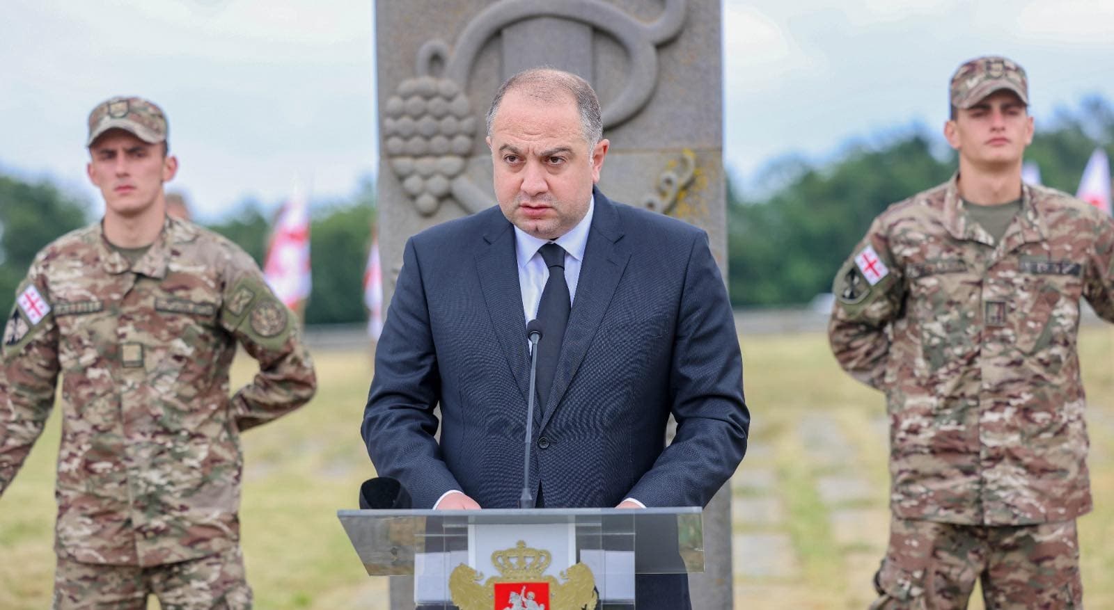 Frontnews image description