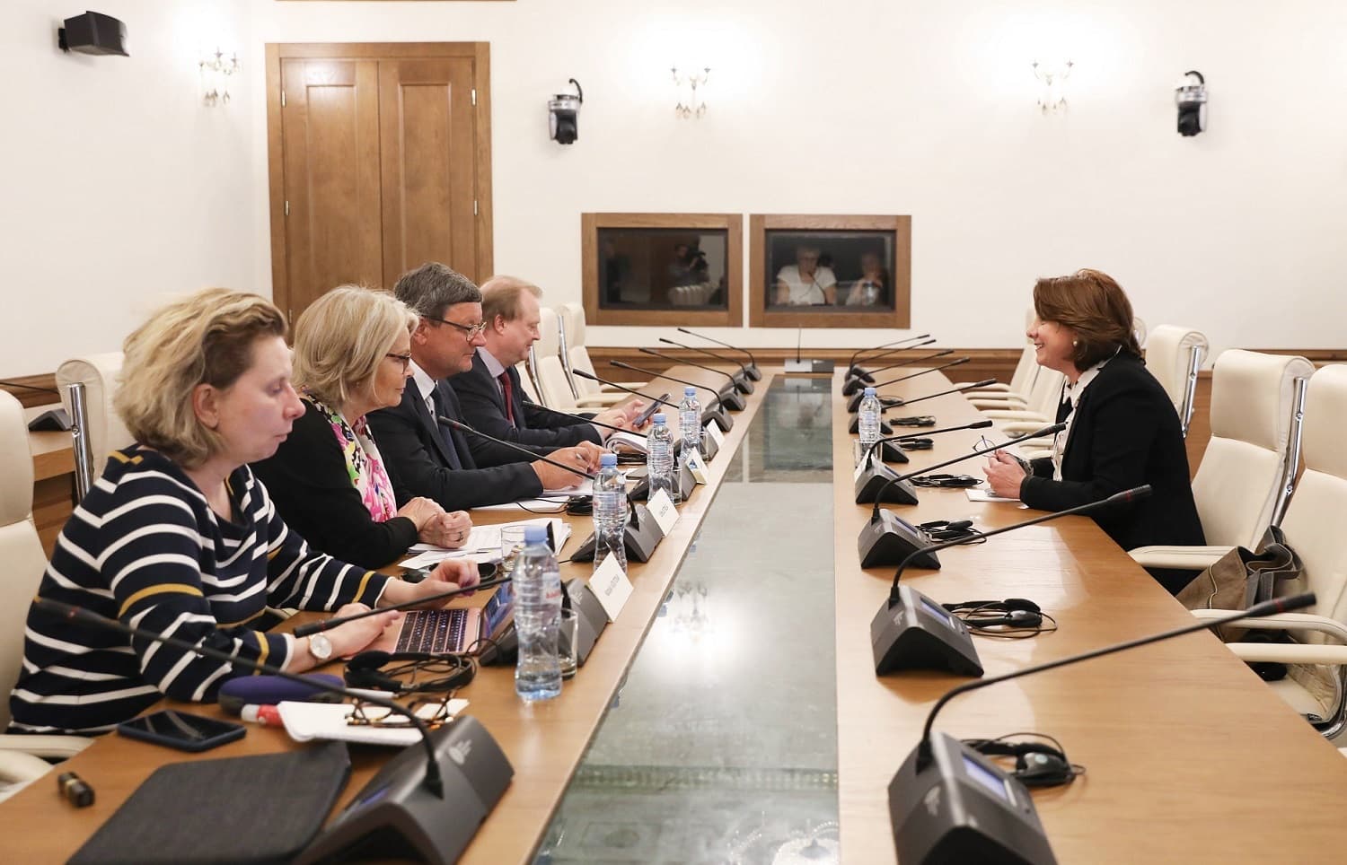 Frontnews image description