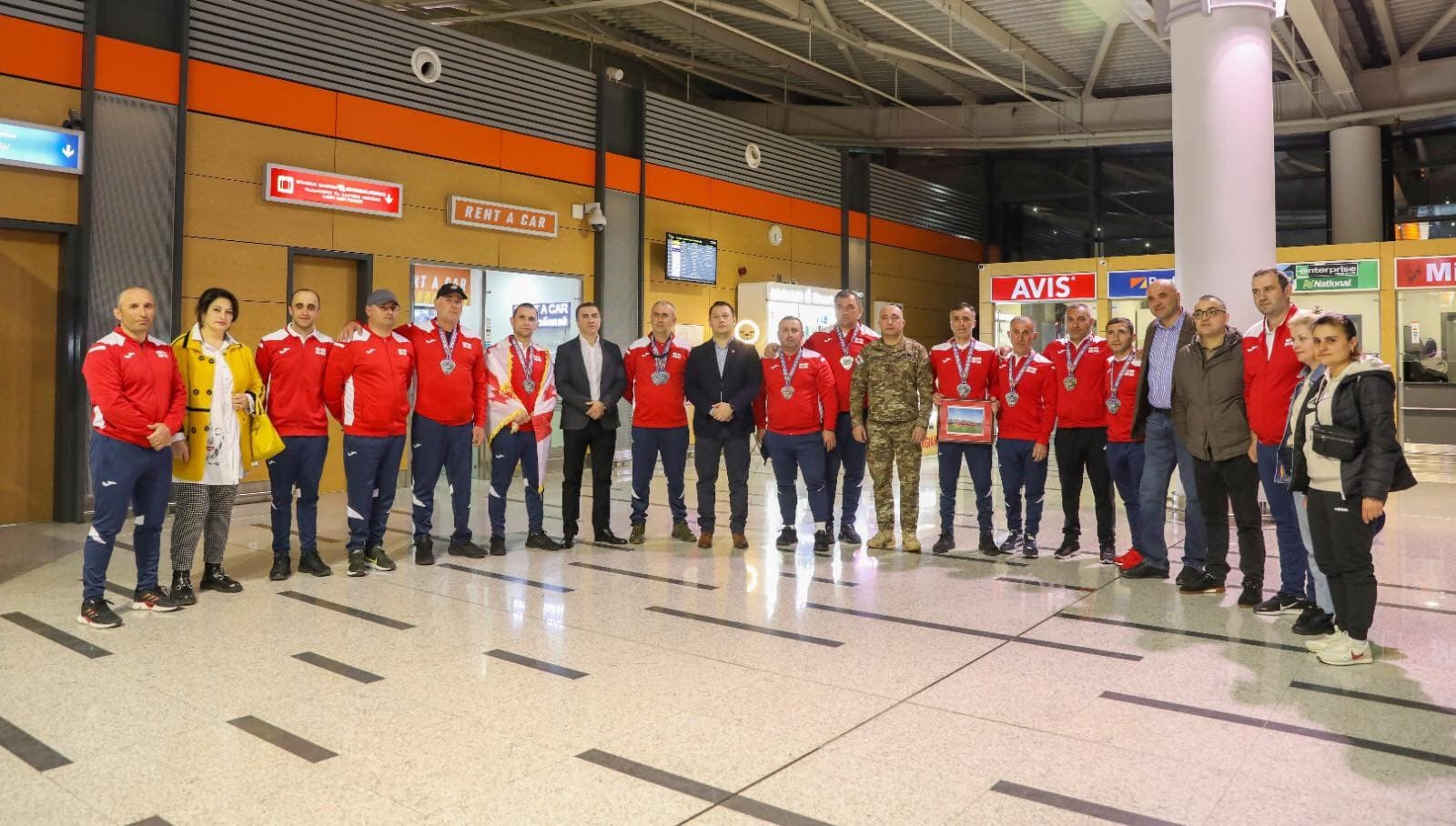 Frontnews image description