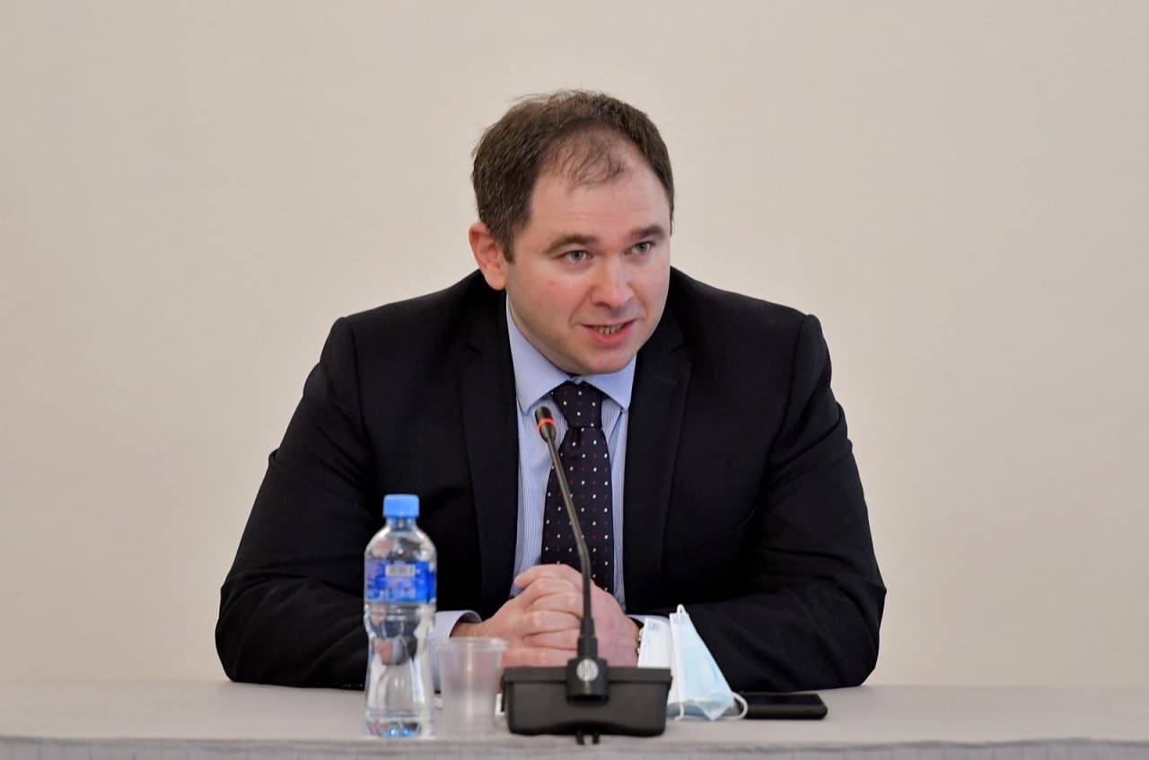 Frontnews image description