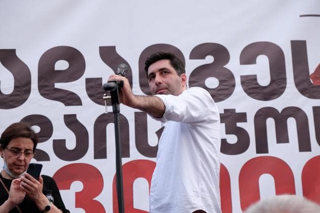 Frontnews image description