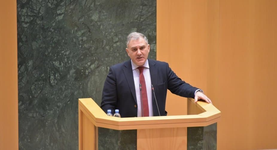 მიხეილ სარჯველაძე – თუ ვინმე თვლის, რომ ევტუშენკოვთან ნაცნობობის გამო შეიძლება საქართველოს მოქალაქე სანქციებს დაექვემდებაროს, იგივე უნდა თქვას ბაიდენთან დაკავშირებით, ბატონ კუბილიუსს კითხეთ, ბაიდენიც მოიაზრება თუ არა სანქციების რისკის ქვეშ