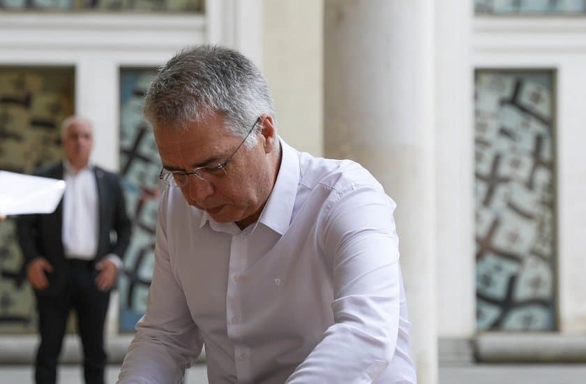 Frontnews image description