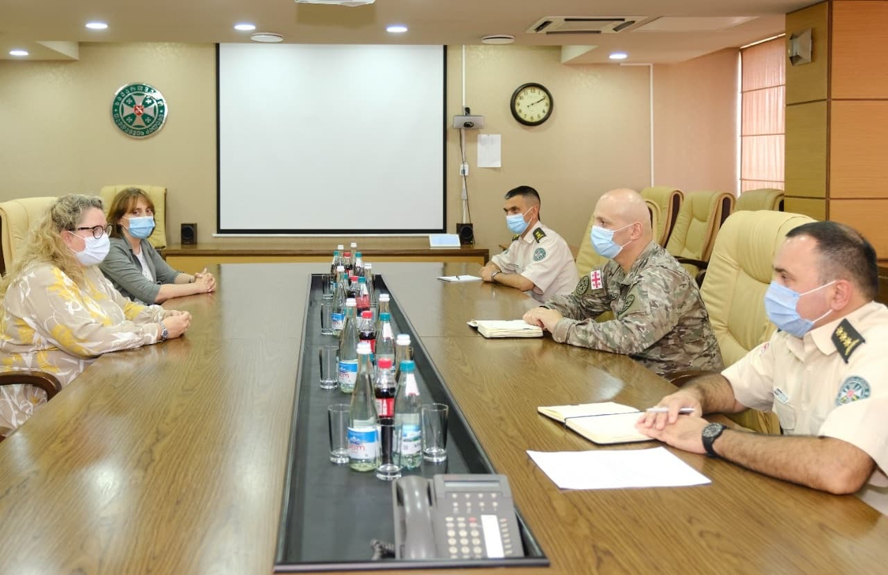 Frontnews image description