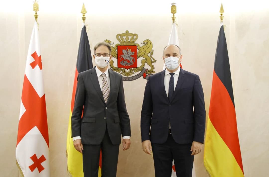 თავდაცვის მინისტრმა გერმანიის ელჩთან შეხვედრა გამართა