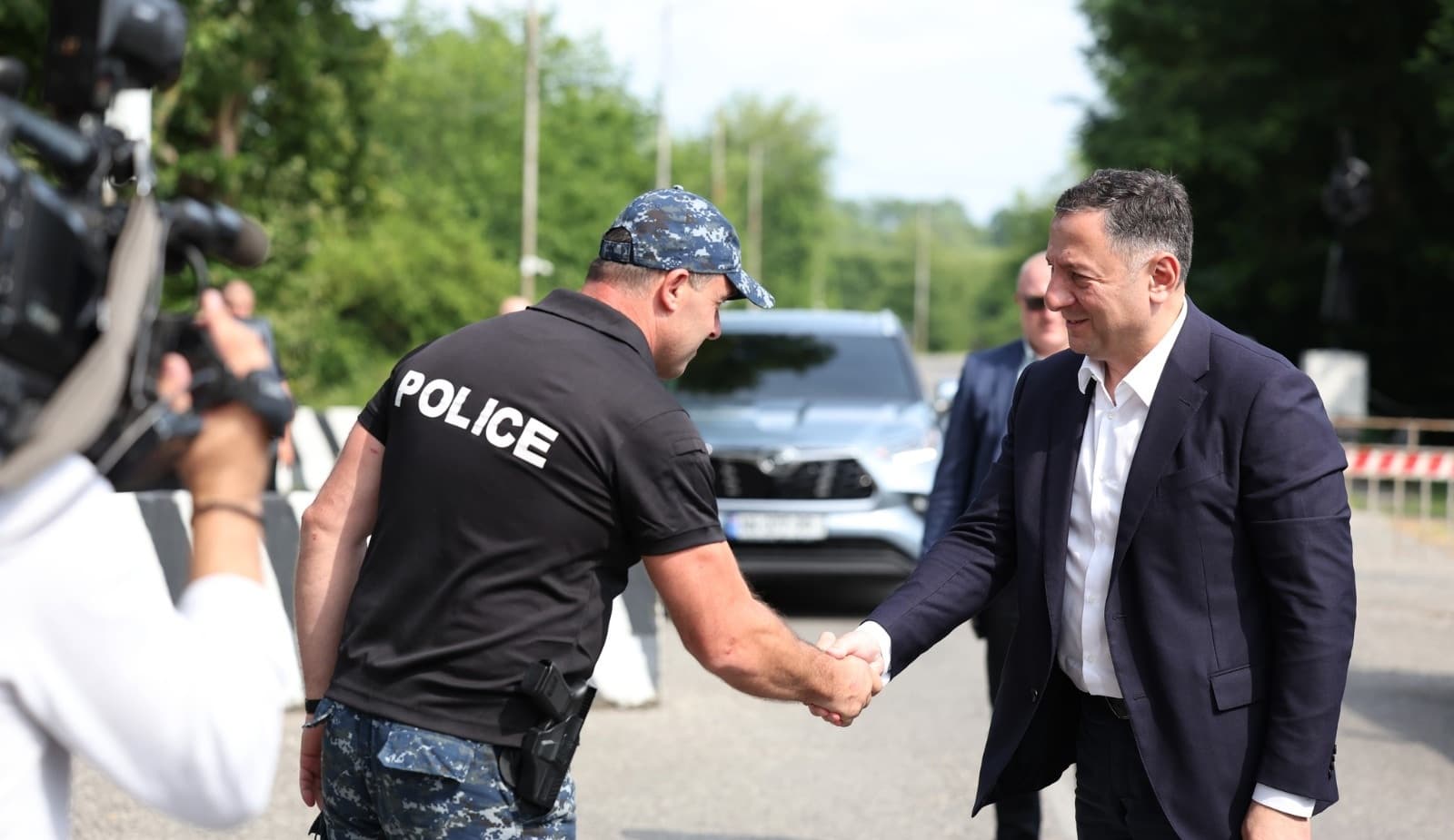 Frontnews image description