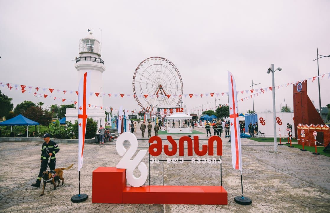 Frontnews image description