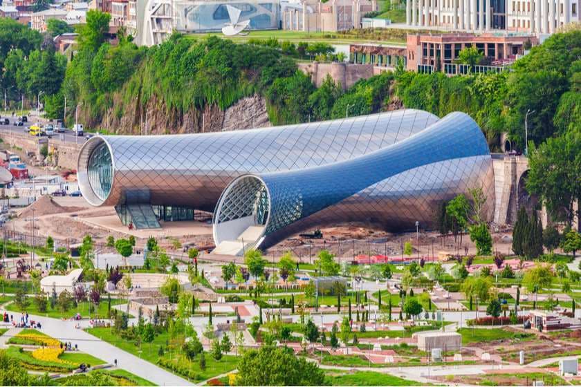 ‘Rike jugs,’ sold in seventh auction attempt, to house wine, digital art, technology museums