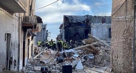 Frontnews image description