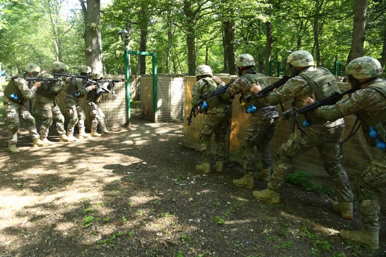 Frontnews image description