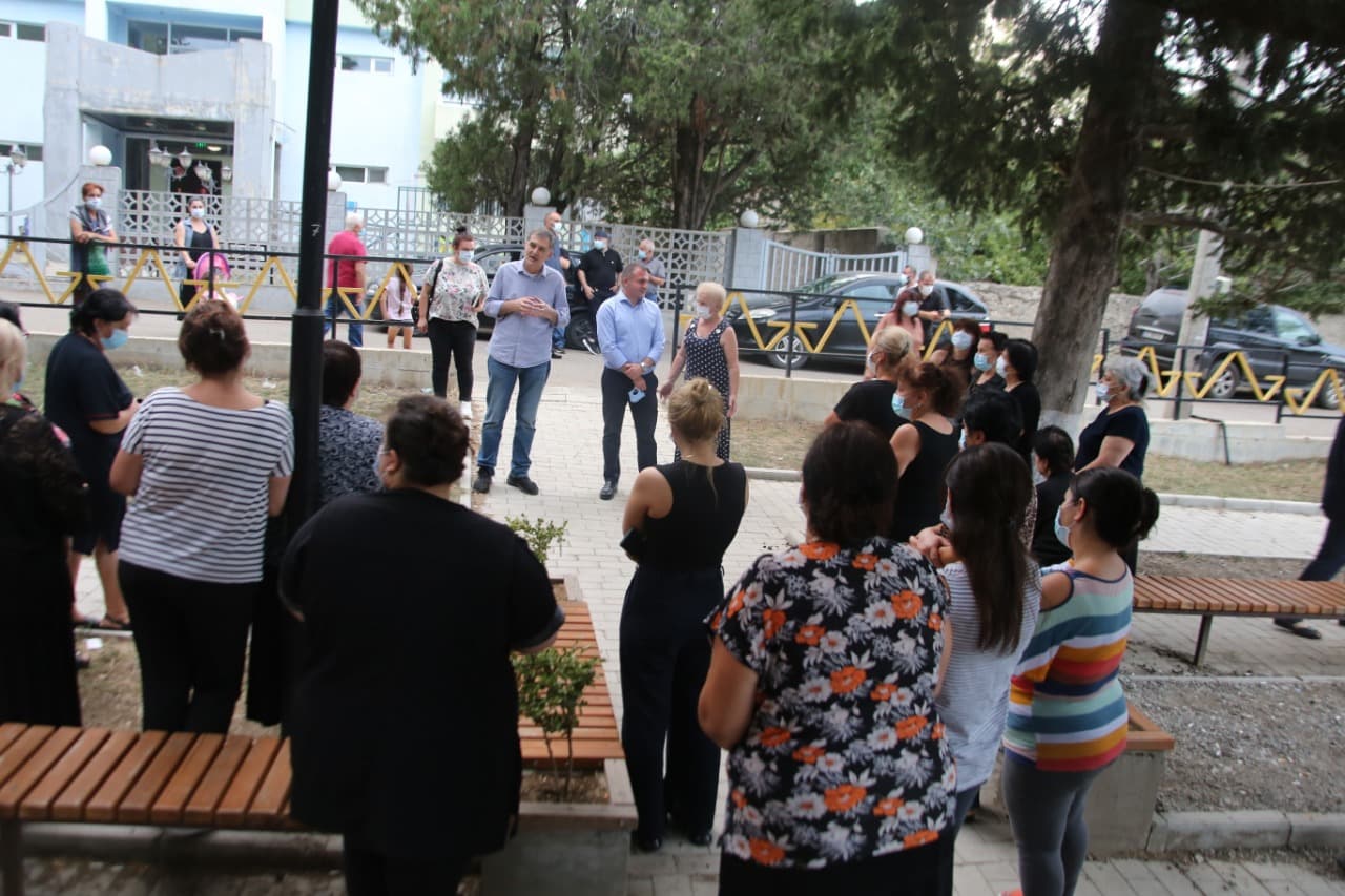 Frontnews image description