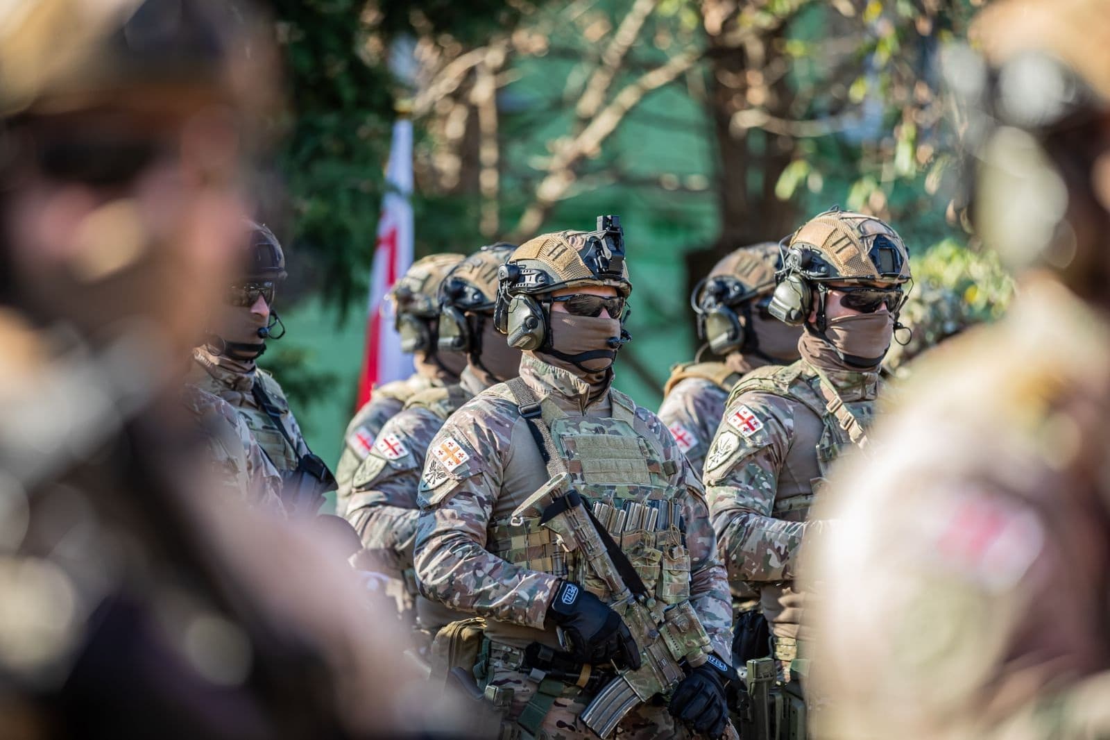 Frontnews image description