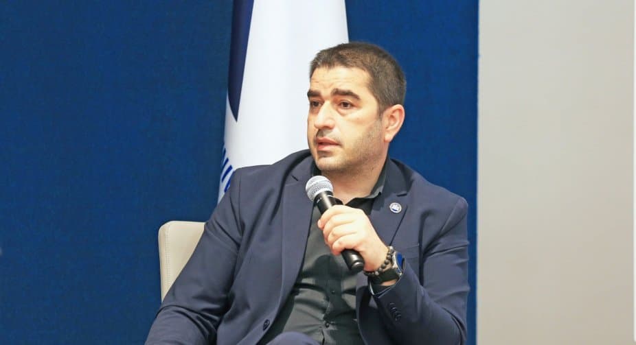 შალვა პაპუაშვილი – სანამ ამ ტელევიზიების ხელმძღვანელები და სახეები დაკავებული არიან ადამიანის სიკვდილზე პოლიტიკური დივიდენდების დაწერით, კომენტარს არ გაძლევთ