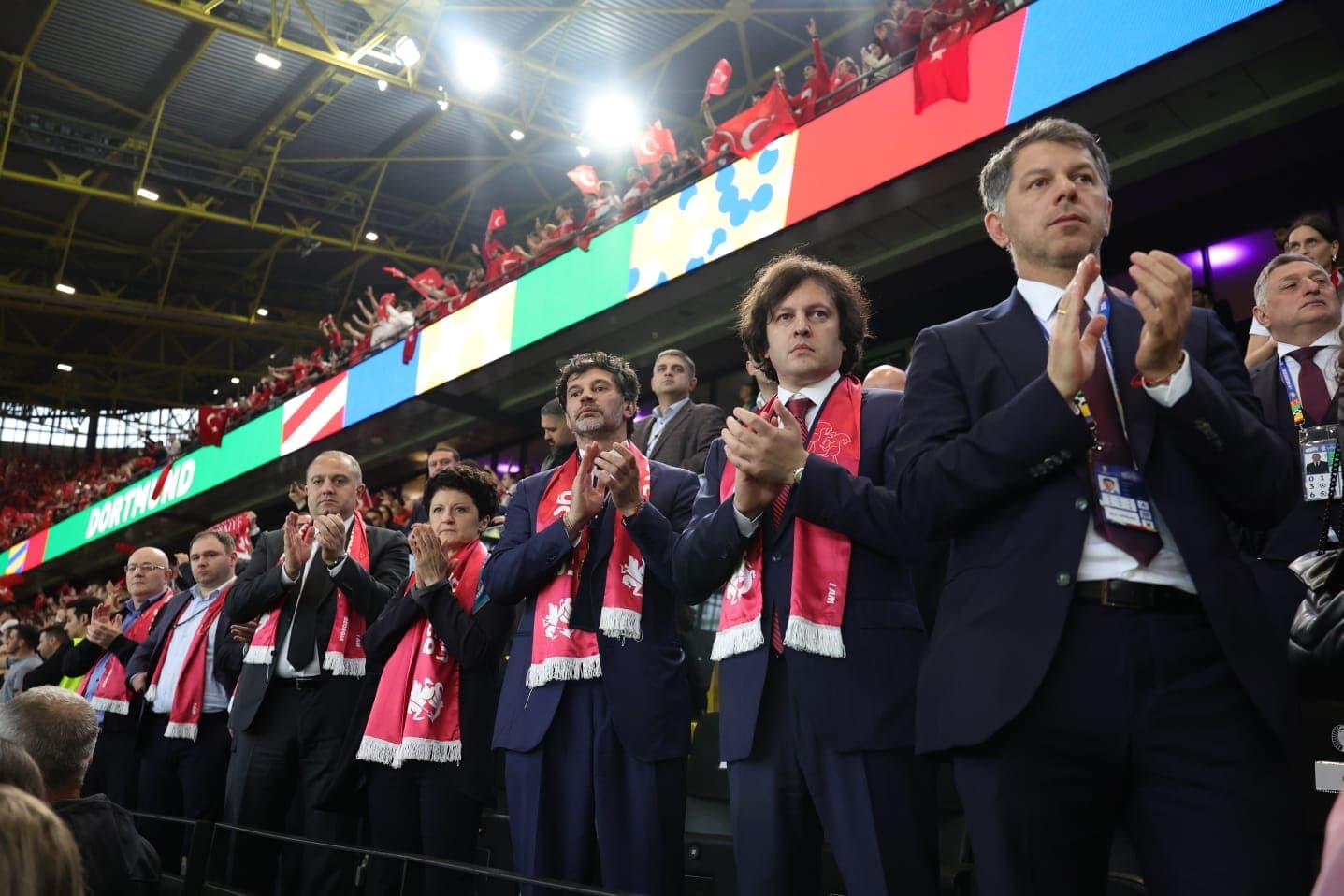 Frontnews image description