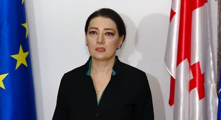 თაკო ჩარკვიანი – “ჩრდილოვანი კაბინეტი“, როდის გამოხვალთ ჩრდილიდან, როდის მორჩება “სახალხო სეირნობა”