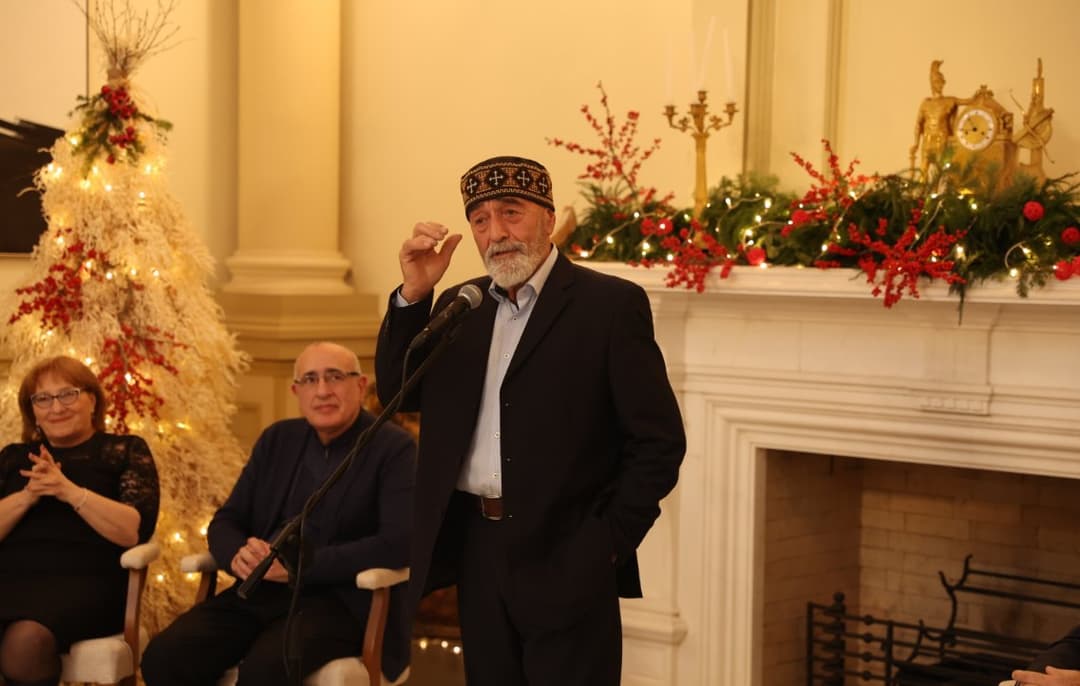 სალომე ზურაბიშვილმა ტარიელ ხარხელაური ბრწყინვალების ორდენით დააჯილდოვა