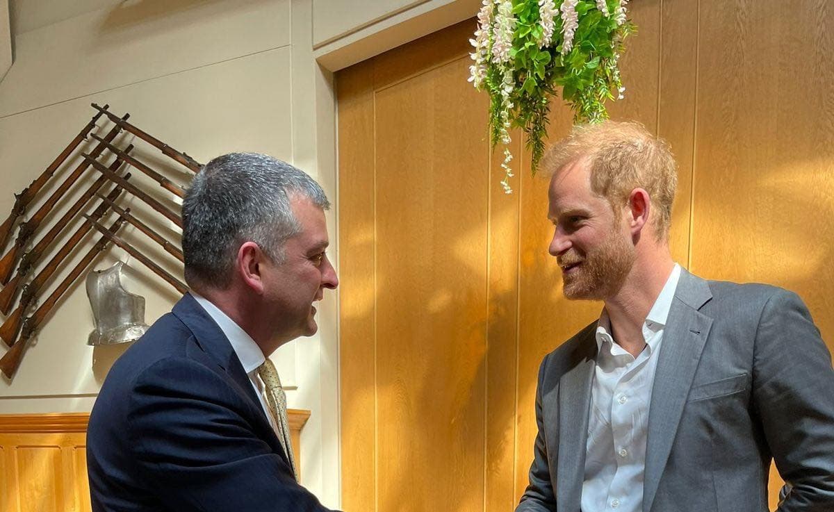 Frontnews image description