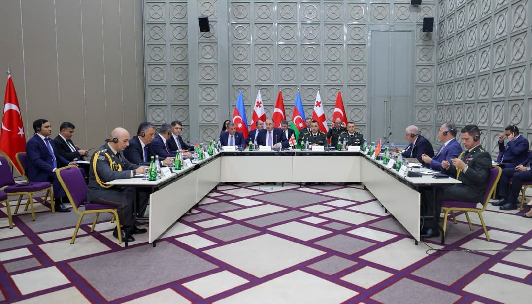 Defense Ministers of Azerbaijan, Georgia, and Turkey hold trilateral meeting